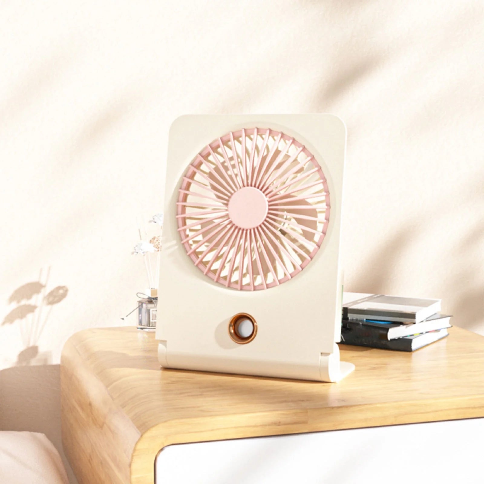 Portable Misting Fan, USB Rechargeable Personal Cooling Mister Fan with 3 Speeds, Small Desk Spray Mist Fan for Home Office Travel Outdoors
